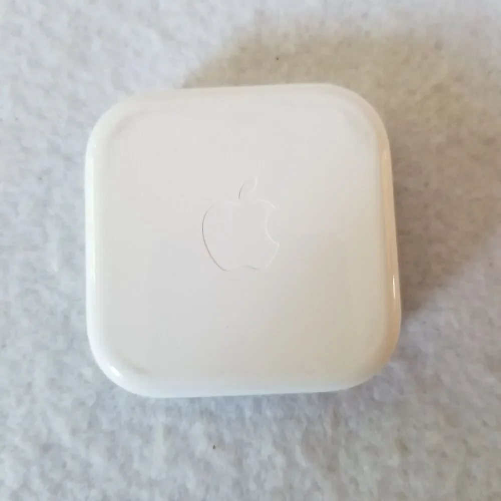 Original OEM Apple iPhone EarPods Wired 3.5mm Headset Earbud Headphones NEW OEM
